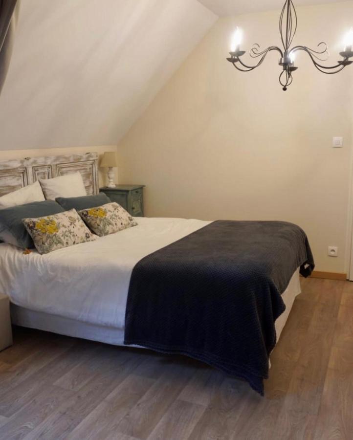 Kasaloc Apartamento Maintenon Exterior foto