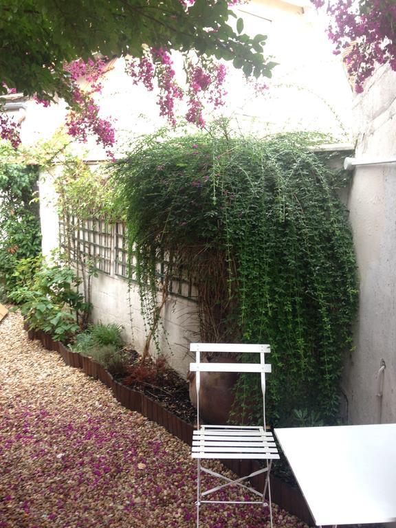Kasaloc Apartamento Maintenon Exterior foto